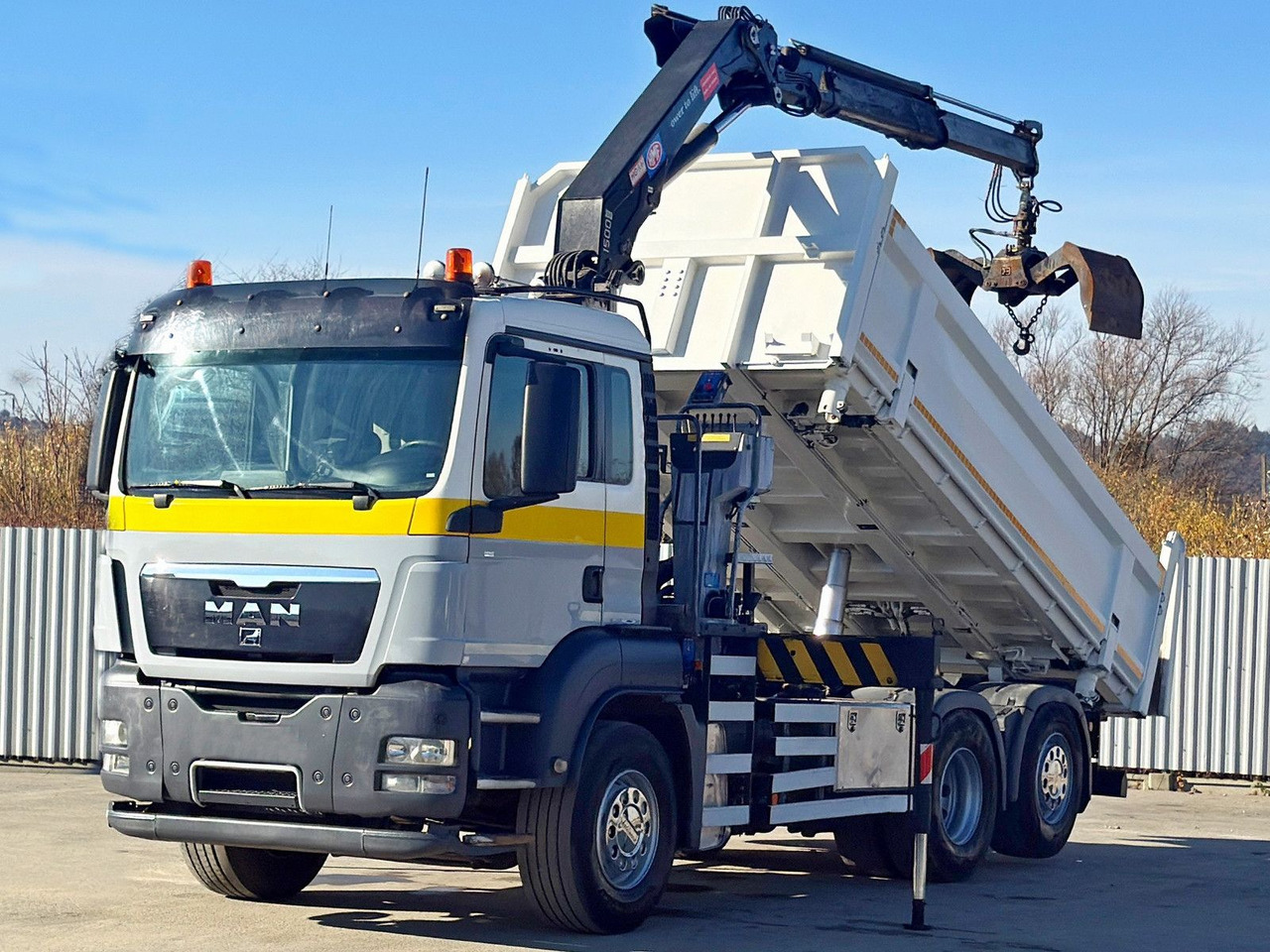 MAN TGS 28.320 * HMF 1500 - K2 * TOPZUSTAND - Caminhão grua: foto 2 MAN TGS 28.320 * HMF 1500 - K2 * TOPZUSTAND - Caminhão grua: foto 2