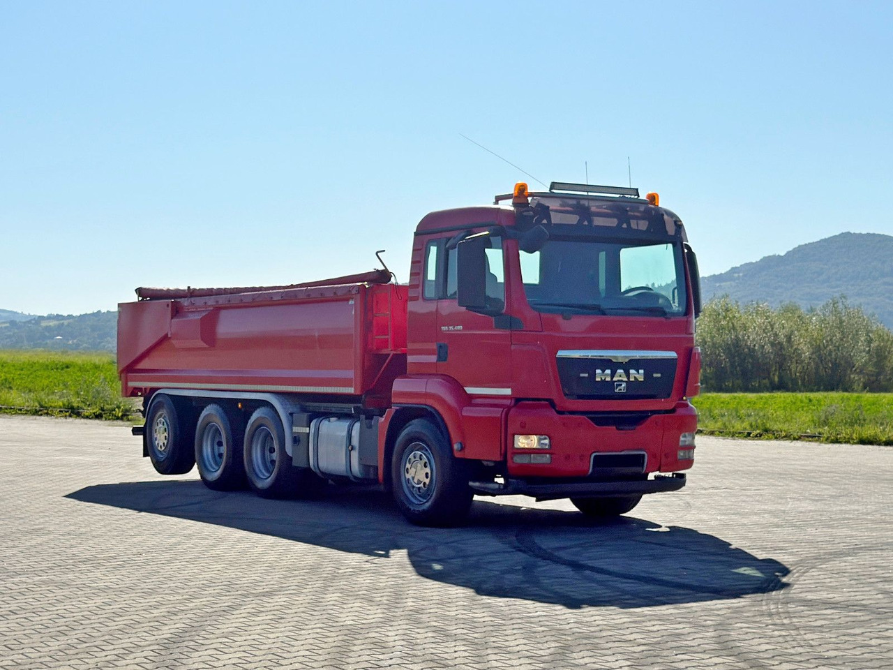 MAN TGS 35.480 * KIPPER 6,30 m * 8x4 - Caminhão basculante: foto 2 MAN TGS 35.480 * KIPPER 6,30 m * 8x4 - Caminhão basculante: foto 2