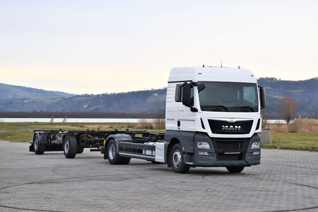 MAN TGX 18.440 Fahrgestell 7,00m + Anhänger 6,90m - Caminhão chassi, Caminhão grua: foto 1 MAN TGX 18.440 Fahrgestell 7,00m + Anhänger 6,90m - Caminhão chassi, Caminhão grua: foto 1