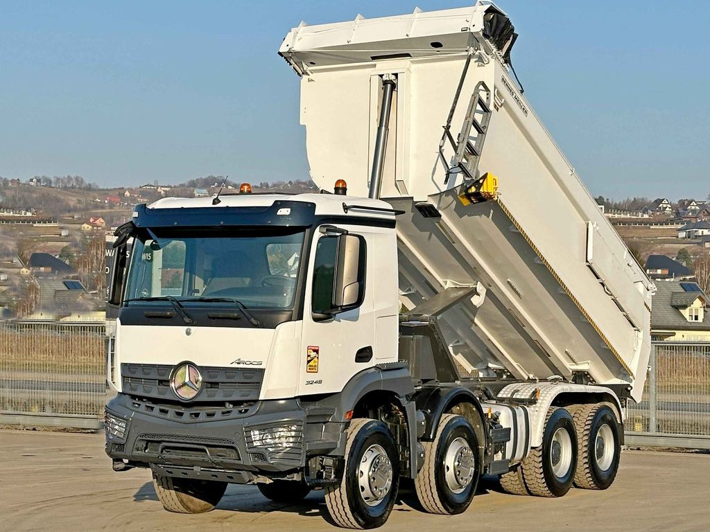 Mercedes-Benz AROCS 3246* KIPPER / 8x4 * TOPZUSTAND - Caminhão basculante: foto 4 Mercedes-Benz AROCS 3246* KIPPER / 8x4 * TOPZUSTAND - Caminhão basculante: foto 4