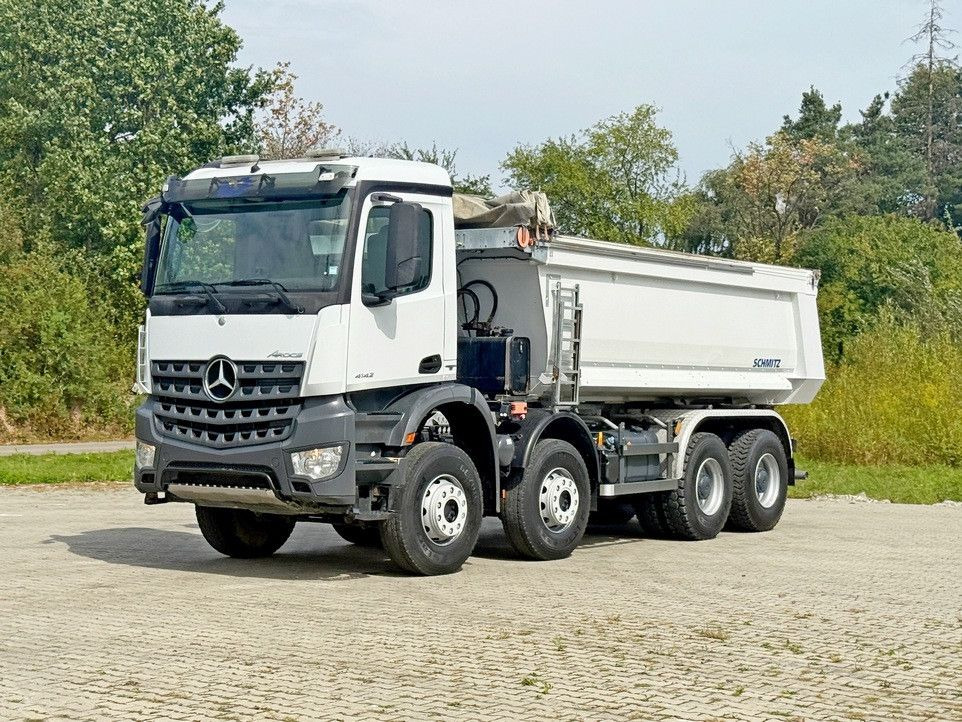 Mercedes-Benz AROCS 4142* KIPPER / 8x4 * TOPZUSTAND - Caminhão basculante: foto 2 Mercedes-Benz AROCS 4142* KIPPER / 8x4 * TOPZUSTAND - Caminhão basculante: foto 2