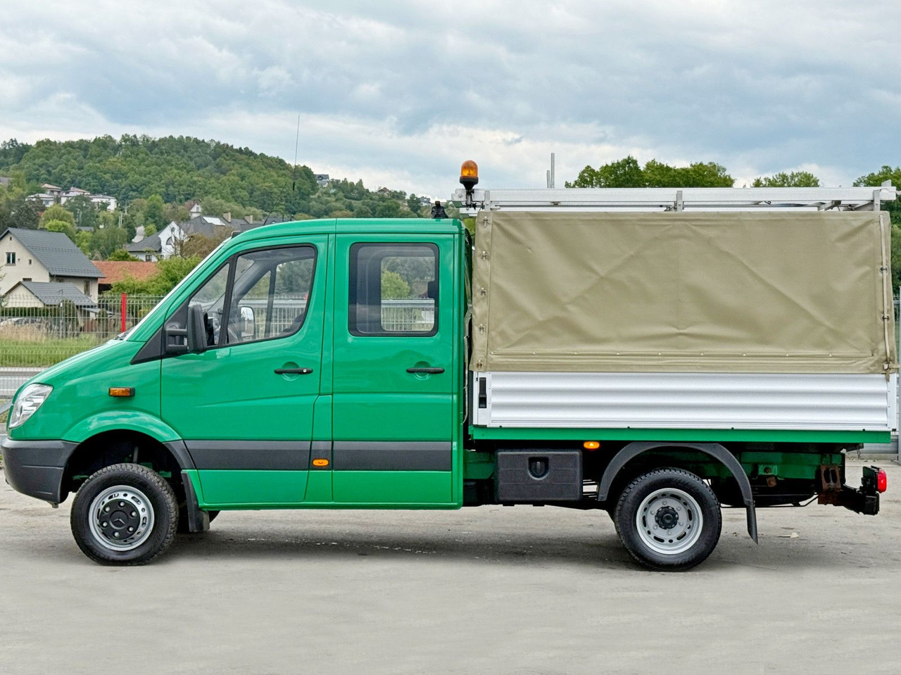 Mercedes-Benz Sprinter 516 CDI* Doppel Kabine! 4x4 *TOPZUSTAND - Furgão basculante: foto 5 Mercedes-Benz Sprinter 516 CDI* Doppel Kabine! 4x4 *TOPZUSTAND - Furgão basculante: foto 5
