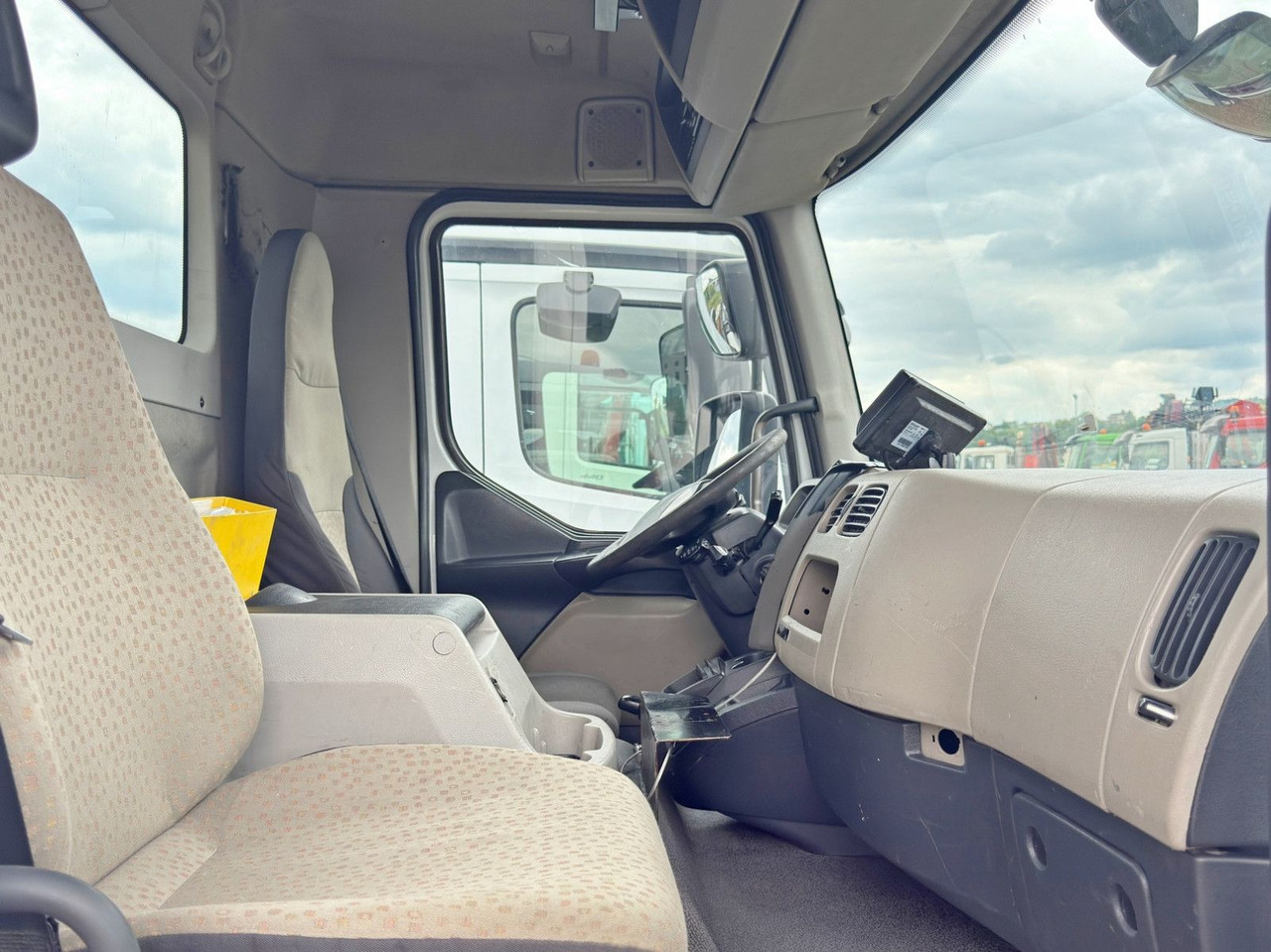 Caminhão polibenne, Caminhão grua Renault MIDLUM 300 DXI* ABROLLKIPPER * TOPZUSTAND: foto 10