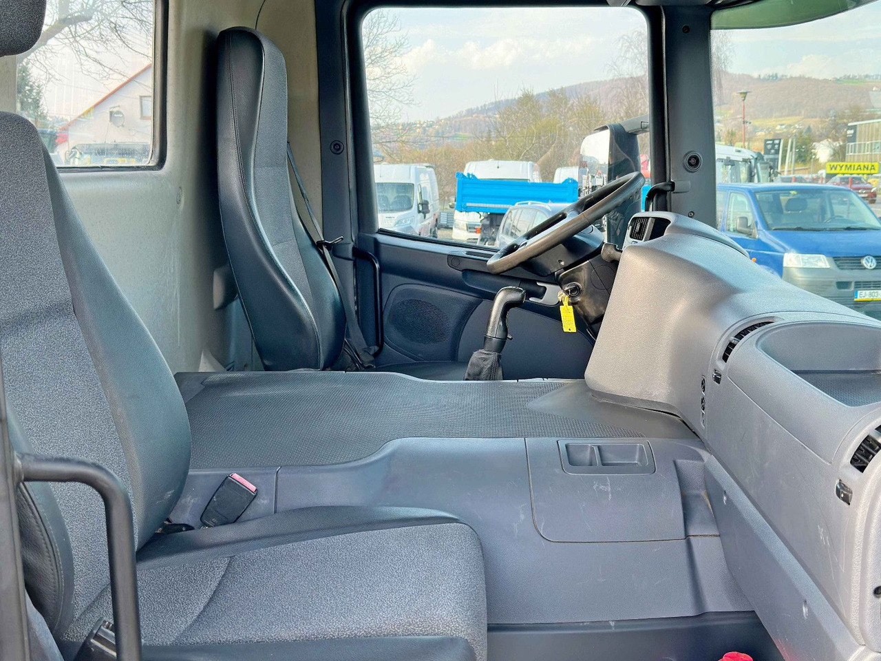 Locação de Scania P 310 * ABSCHLEPPWAGEN 9,10 m * TOPZUSTAND Scania P 310 * ABSCHLEPPWAGEN 9,10 m * TOPZUSTAND: foto 10 Locação de Scania P 310 * ABSCHLEPPWAGEN 9,10 m * TOPZUSTAND Scania P 310 * ABSCHLEPPWAGEN 9,10 m * TOPZUSTAND: foto 10