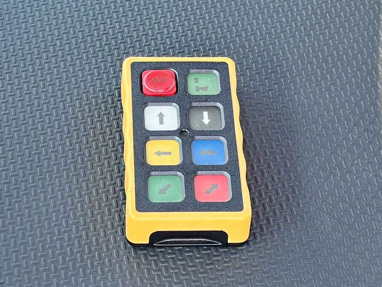 Locação de Scania P 310 * ABSCHLEPPWAGEN 9,10 m * TOPZUSTAND Scania P 310 * ABSCHLEPPWAGEN 9,10 m * TOPZUSTAND: foto 13 Locação de Scania P 310 * ABSCHLEPPWAGEN 9,10 m * TOPZUSTAND Scania P 310 * ABSCHLEPPWAGEN 9,10 m * TOPZUSTAND: foto 13