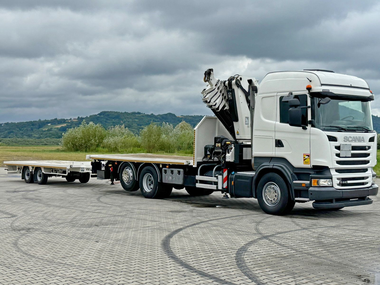 Scania R440 * HIAB 422 E-6 HIPRO + FUNK + Anhänger! 6x4 - Caminhão grua: foto 3 Scania R440 * HIAB 422 E-6 HIPRO + FUNK + Anhänger! 6x4 - Caminhão grua: foto 3