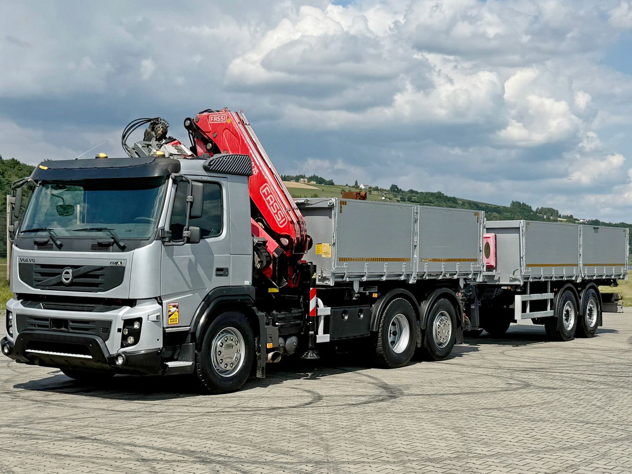 Volvo FMX 420* FASSI F275.2.25 + FUNK + Anhänger / TOP - Caminhão basculante, Caminhão grua: foto 5 Volvo FMX 420* FASSI F275.2.25 + FUNK + Anhänger / TOP - Caminhão basculante, Caminhão grua: foto 5