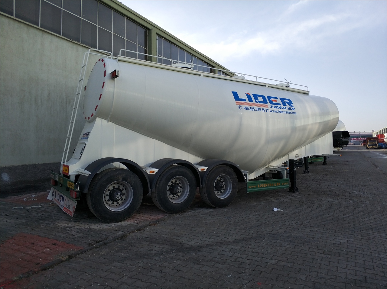 Semirreboque tanque para transporte de cemento nuevo LIDER 2022 MODEL NEW CEMENT TANKER: foto 13