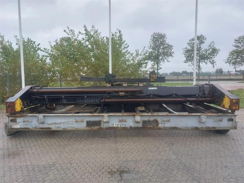 Toplift FLT 3240 - Equipamento de Equipamento de movimentação: foto 1 Toplift FLT 3240 - Equipamento de Equipamento de movimentação: foto 1