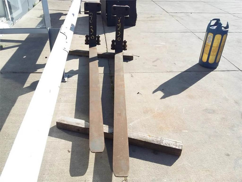 Kalmar ROLL-TYPE 2440X125X50 - Garfos de Equipamento de movimentação: foto 3 Kalmar ROLL-TYPE 2440X125X50 - Garfos de Equipamento de movimentação: foto 3