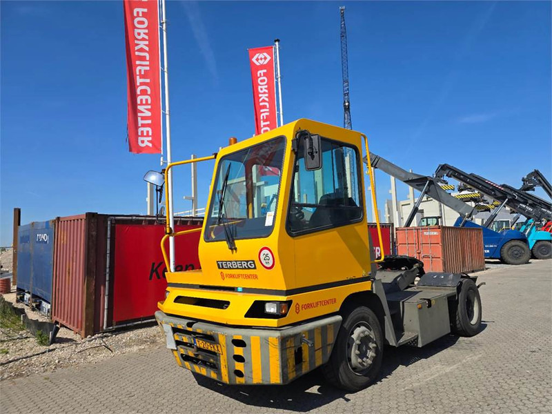 Terberg YT182 - Tractor de terminal: foto 2 Terberg YT182 - Tractor de terminal: foto 2