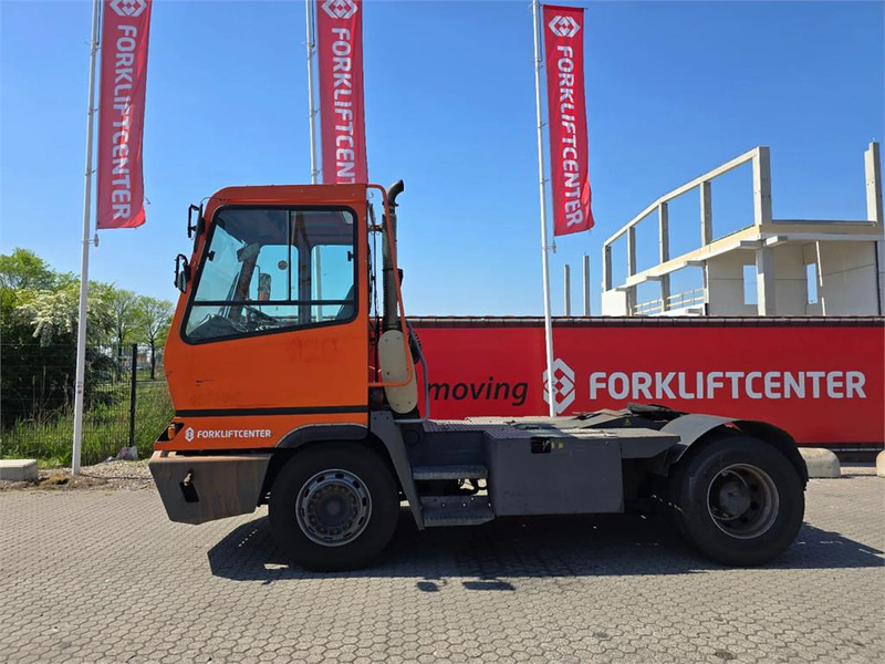 Terberg YT182 - Tractor de terminal: foto 4 Terberg YT182 - Tractor de terminal: foto 4