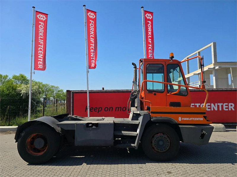 Terberg YT182 - Tractor de terminal: foto 3 Terberg YT182 - Tractor de terminal: foto 3