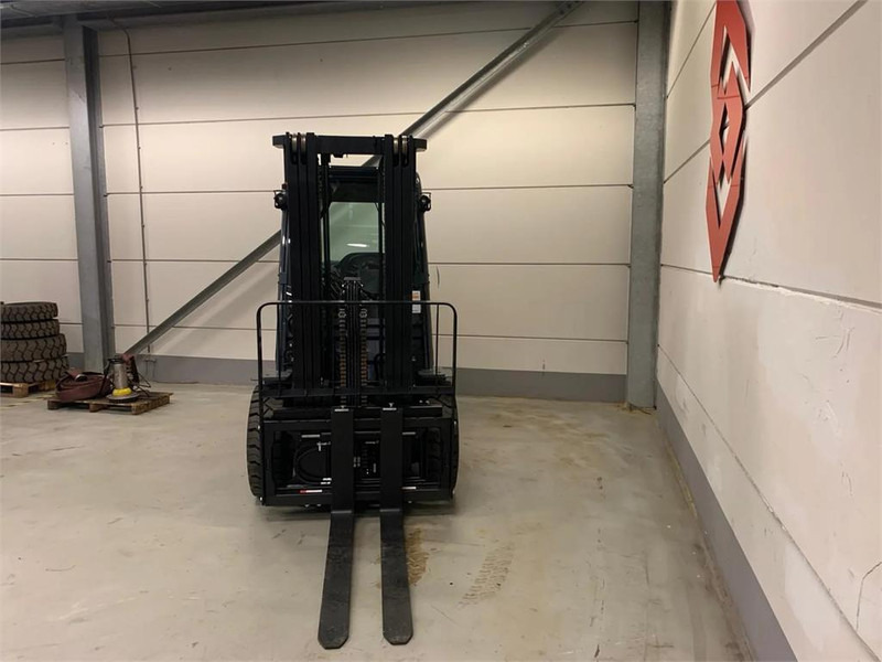 Toyota 02-8FGJF35 - Empilhadeira a gás: foto 5 Toyota 02-8FGJF35 - Empilhadeira a gás: foto 5