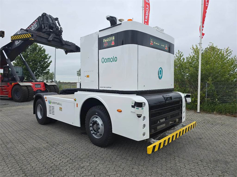 WESTWELL Autonomous Q-Truck Q084D - Tractor de terminal: foto 1 WESTWELL Autonomous Q-Truck Q084D - Tractor de terminal: foto 1