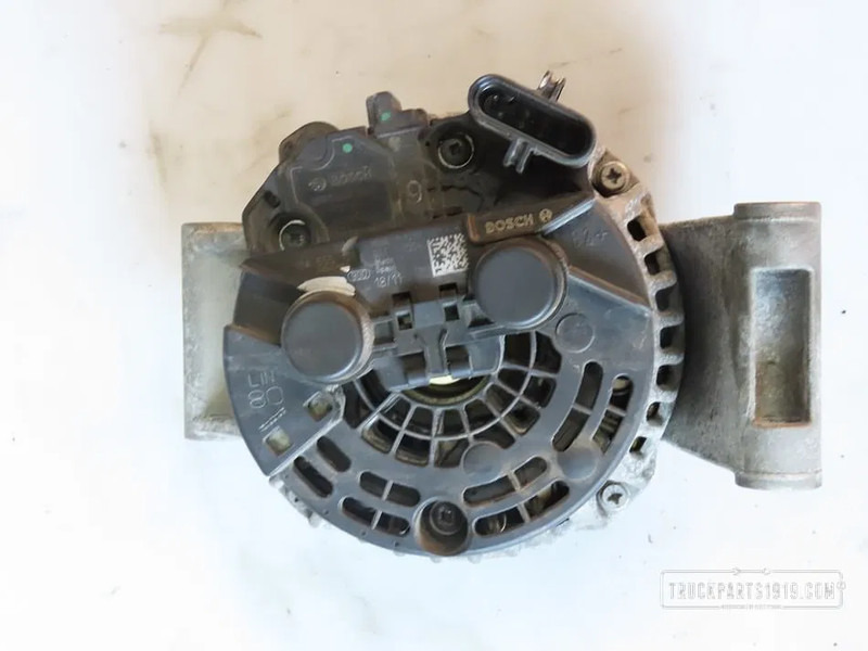 DAF 2022545 Dynamo - Alternador de Caminhão: foto 2 DAF 2022545 Dynamo - Alternador de Caminhão: foto 2