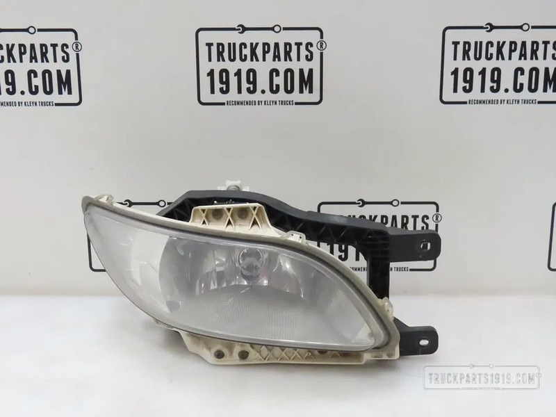 DAF 2032706 Lighting Mistlamp Re. - Farol nevoeiro de Caminhão: foto 1 DAF 2032706 Lighting Mistlamp Re. - Farol nevoeiro de Caminhão: foto 1