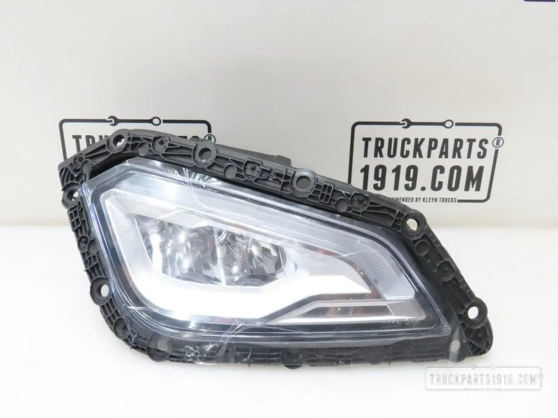 DAF 2189112 Lighting Skylight Re. XG - Iluminação de Caminhão: foto 1 DAF 2189112 Lighting Skylight Re. XG - Iluminação de Caminhão: foto 1