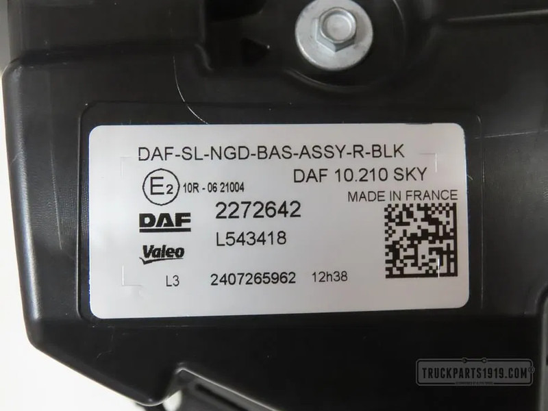 DAF 2272642 Lighting Skylight Re. XG - Iluminação de Caminhão: foto 2 DAF 2272642 Lighting Skylight Re. XG - Iluminação de Caminhão: foto 2