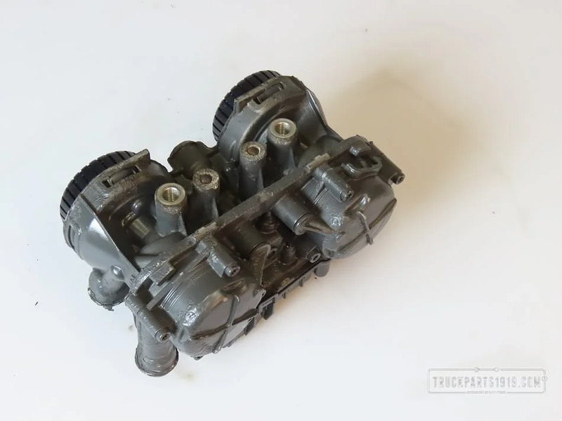 DAF Brake System Achteras EBS modulator DAF - Válvula de freio de Caminhão: foto 2 DAF Brake System Achteras EBS modulator DAF - Válvula de freio de Caminhão: foto 2