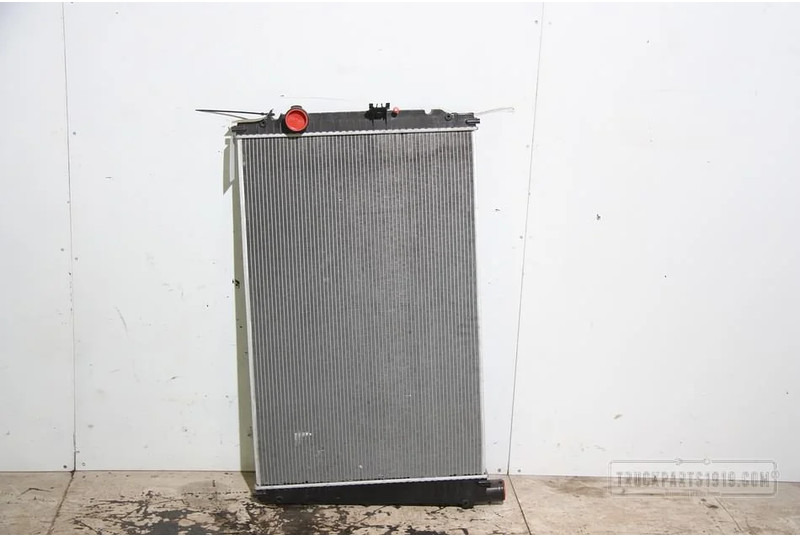 DAF Cooling System Radiator DAF CF 85 - Radiador de Caminhão: foto 1 DAF Cooling System Radiator DAF CF 85 - Radiador de Caminhão: foto 1