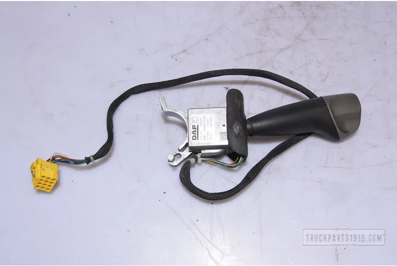 DAF Electrical System Stuurkolom schak. rechts DAF X - Comutador de coluna de direção de Caminhão: foto 2 DAF Electrical System Stuurkolom schak. rechts DAF X - Comutador de coluna de direção de Caminhão: foto 2