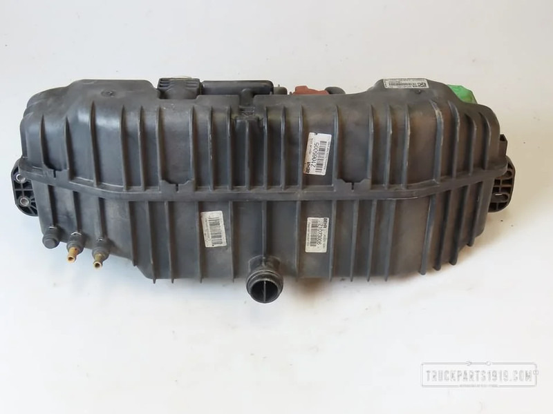 Mercedes-Benz MB Cooling System Koelexpansievat MP4 - Tanque de expansão de Caminhão: foto 2 Mercedes-Benz MB Cooling System Koelexpansievat MP4 - Tanque de expansão de Caminhão: foto 2