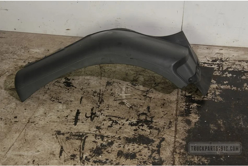 Renault Body & Chassis Parts Spatscherm cabine RV RENAULT D - Para-lama de Caminhão: foto 1 Renault Body & Chassis Parts Spatscherm cabine RV RENAULT D - Para-lama de Caminhão: foto 1