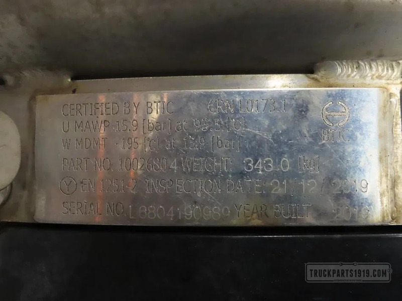 Volvo 23763073 LNG tank 565L - Tanque de combustível de Caminhão: foto 3 Volvo 23763073 LNG tank 565L - Tanque de combustível de Caminhão: foto 3