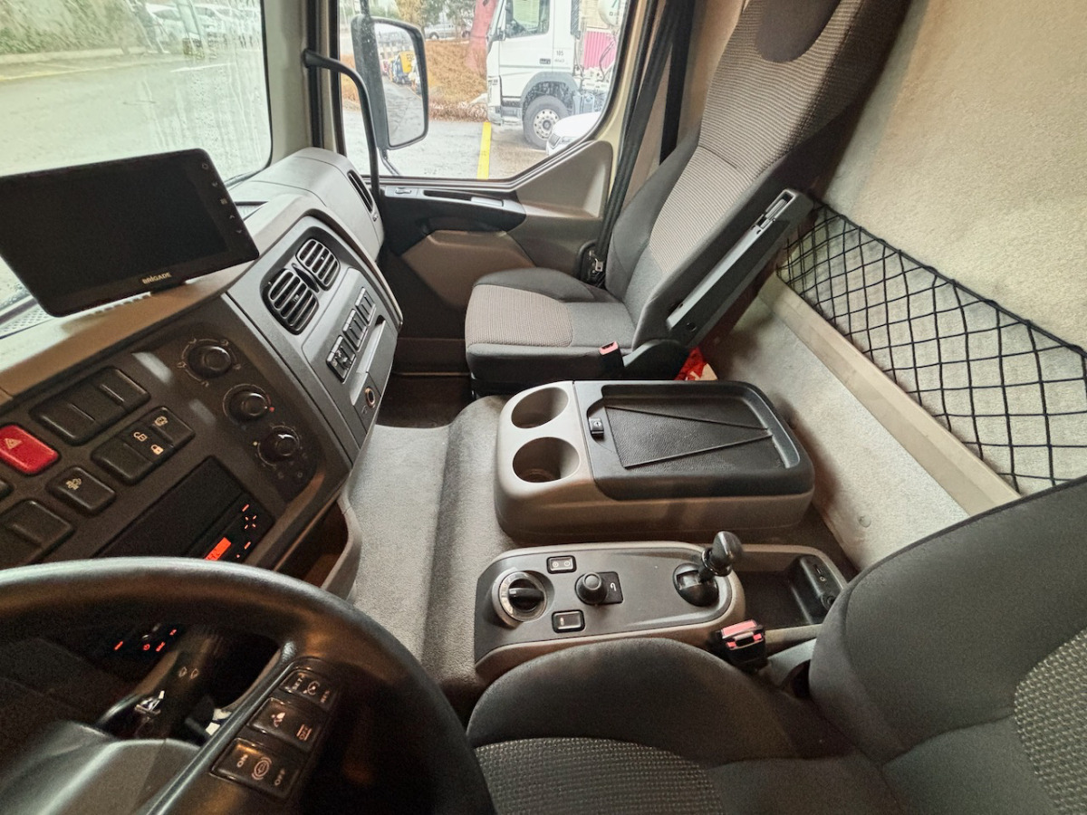 DAF LF 280 - Caminhão frigorífico: foto 5 DAF LF 280 - Caminhão frigorífico: foto 5