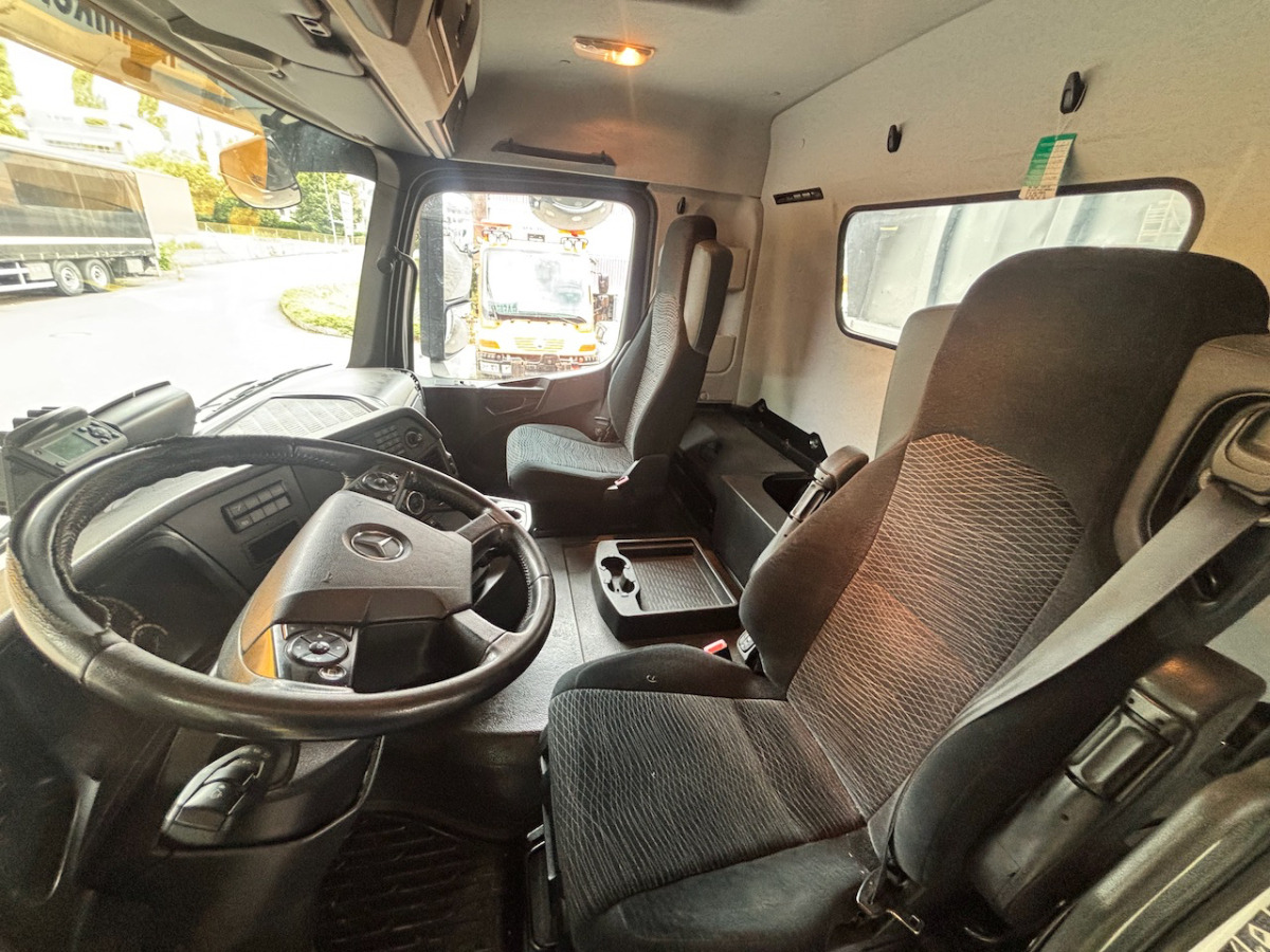 MERCEDES Arocs 3251 - Caminhão basculante: foto 4 MERCEDES Arocs 3251 - Caminhão basculante: foto 4