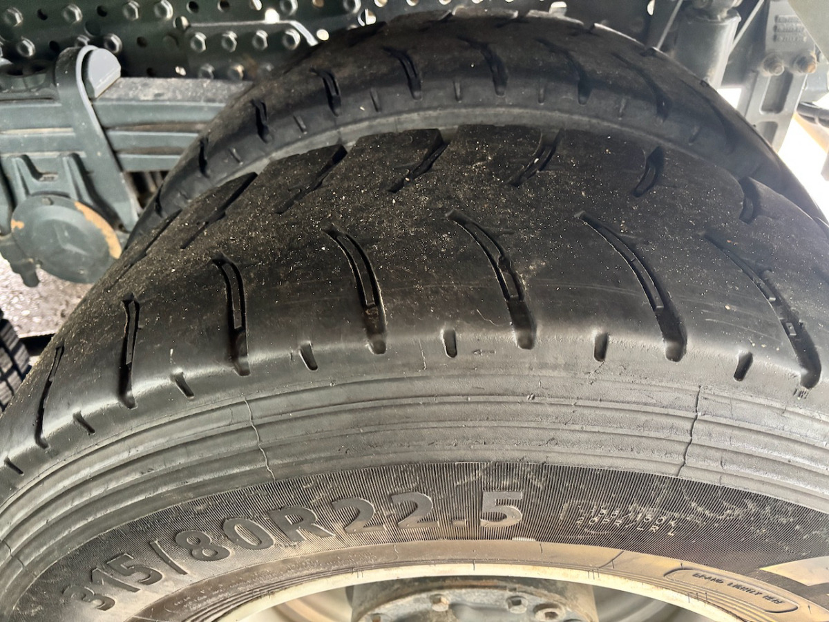 Caminhão basculante MERCEDES Arocs 3251: foto 20 Caminhão basculante MERCEDES Arocs 3251: foto 20