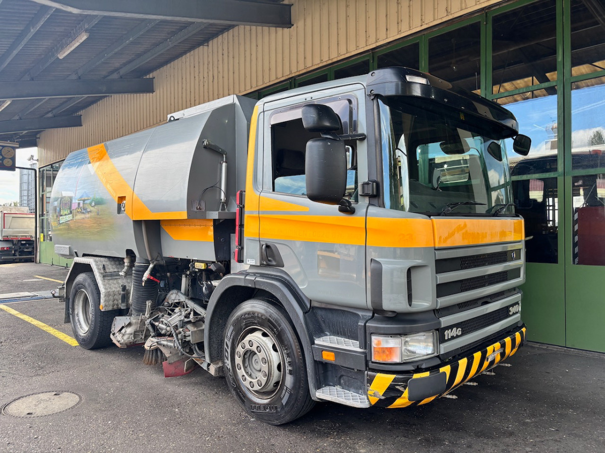 SCANIA P114 GB - Varredora urbana: foto 1 SCANIA P114 GB - Varredora urbana: foto 1