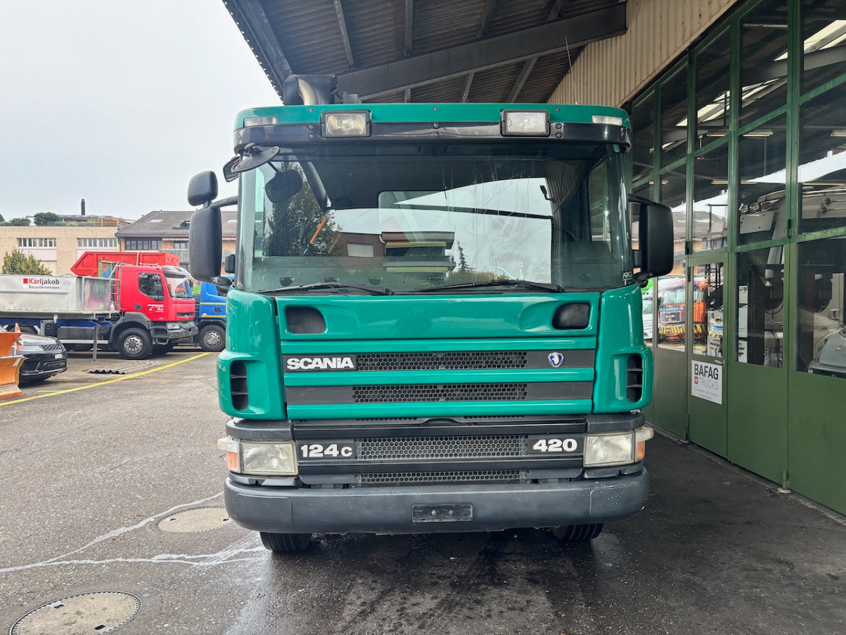 SCANIA P124CB8x4 - Caminhão betoneira: foto 3 SCANIA P124CB8x4 - Caminhão betoneira: foto 3