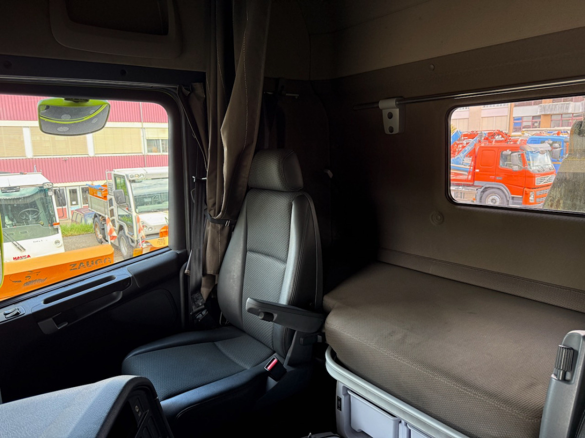 SCANIA R490 8x4 - Caminhão polibenne: foto 5 SCANIA R490 8x4 - Caminhão polibenne: foto 5