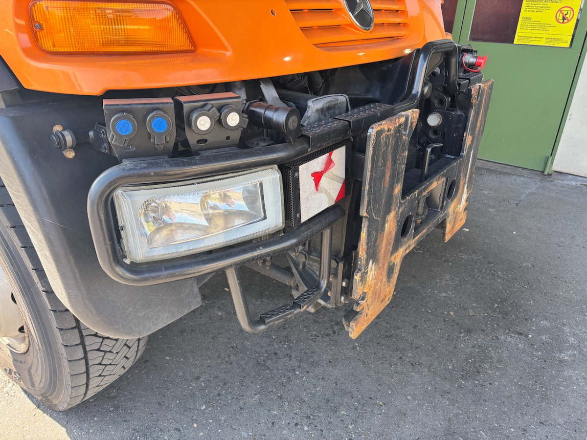 UNIMOG U400 - Caminhão basculante: foto 5 UNIMOG U400 - Caminhão basculante: foto 5