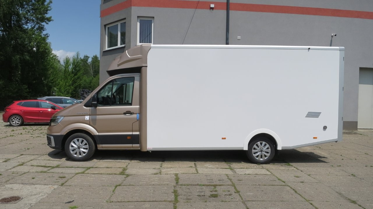 MAN TGE 3.180 Koffer mit Schlafbett - Carrinha de contentor, Carrinha cabine dupla: foto 2 MAN TGE 3.180 Koffer mit Schlafbett - Carrinha de contentor, Carrinha cabine dupla: foto 2