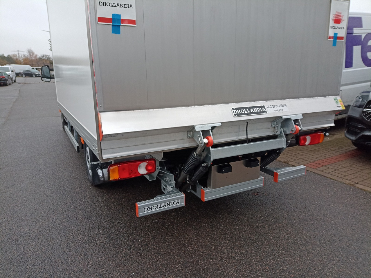 Carrinha de contentor nuevo Opel Movano 180 DHollandia: foto 10