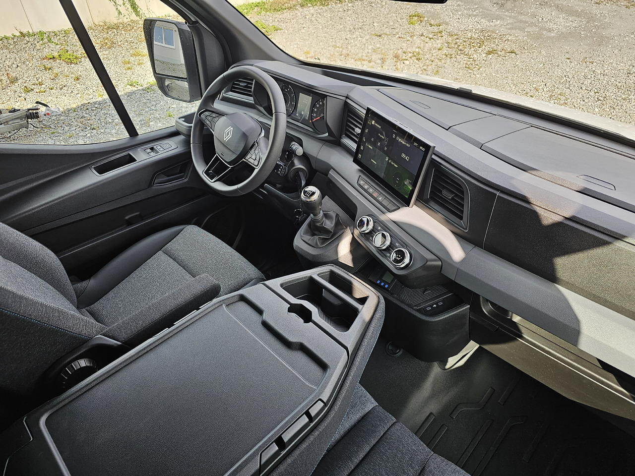 Renault Master 170 Koffer Platform Tiefrahmen - Carrinha de contentor: foto 5 Renault Master 170 Koffer Platform Tiefrahmen - Carrinha de contentor: foto 5