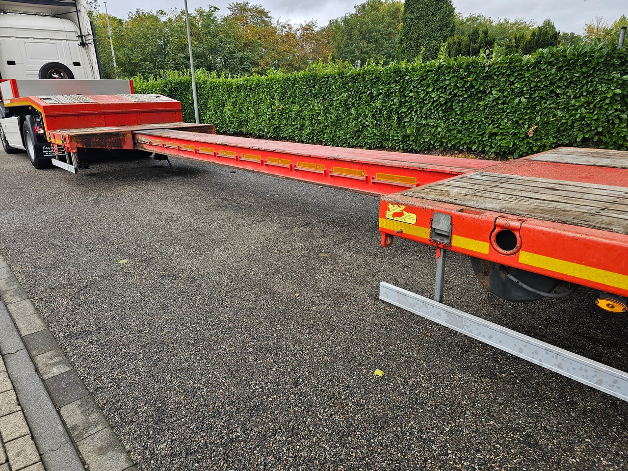 Kaessbohrer LB4E With Hydraulic Flip Ramps - Semireboque baixa: foto 5 Kaessbohrer LB4E With Hydraulic Flip Ramps - Semireboque baixa: foto 5