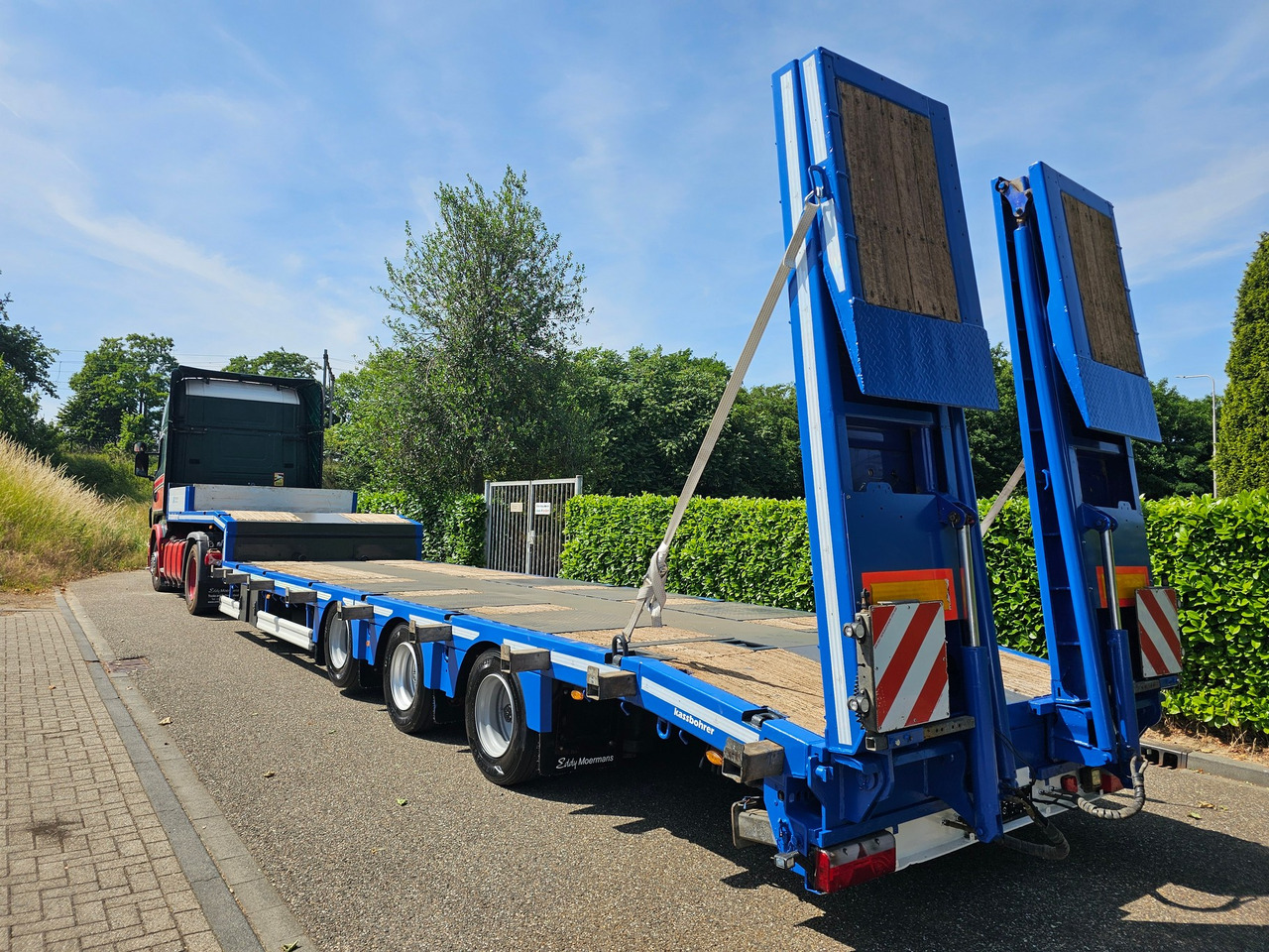 Kässbohrer LB3E With Hydraulic Flip Ramps - Semireboque baixa: foto 2 Kässbohrer LB3E With Hydraulic Flip Ramps - Semireboque baixa: foto 2