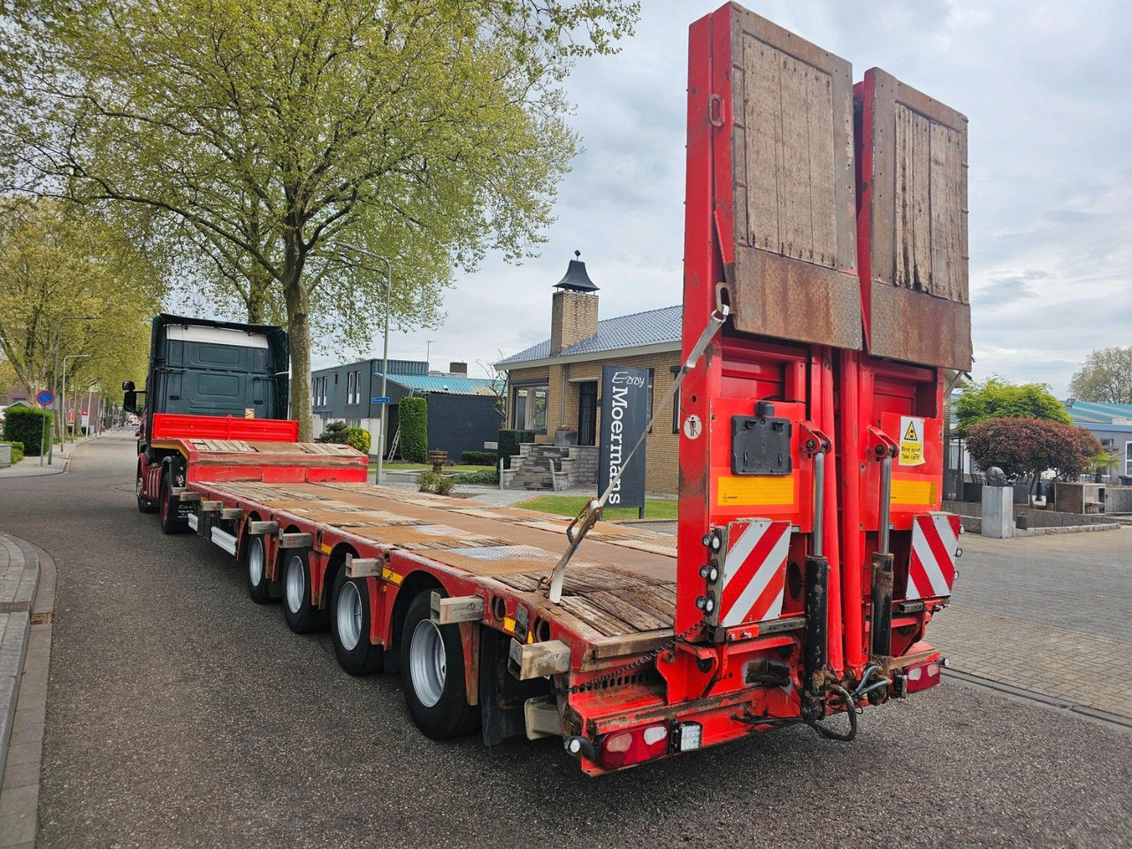 Kässbohrer LB4E Semie Tieflader Mit Rampen - Semireboque baixa: foto 4 Kässbohrer LB4E Semie Tieflader Mit Rampen - Semireboque baixa: foto 4