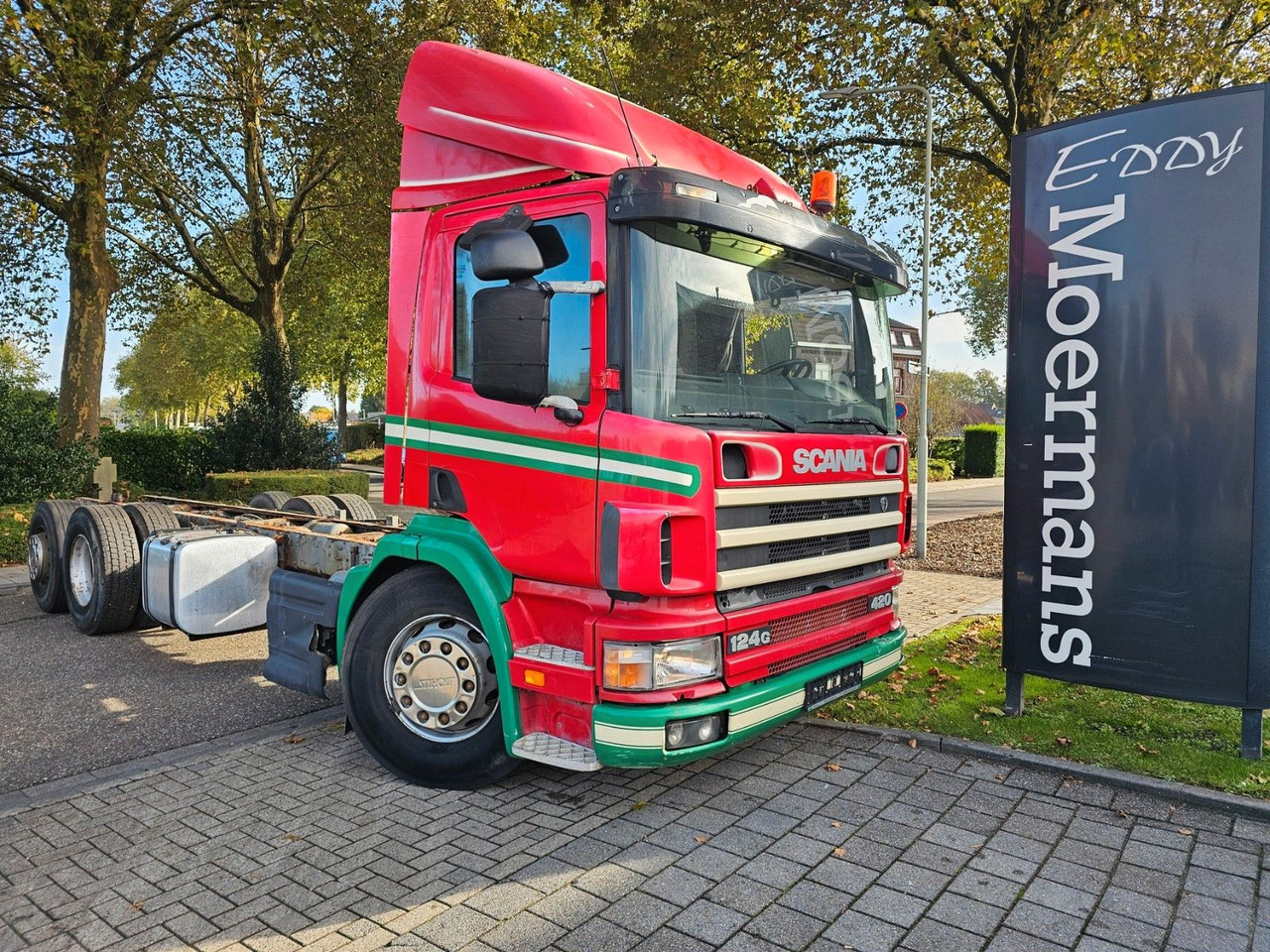Scania P 124G 420 6x2*4 Fahrgestell - Caminhão chassi: foto 1 Scania P 124G 420 6x2*4 Fahrgestell - Caminhão chassi: foto 1