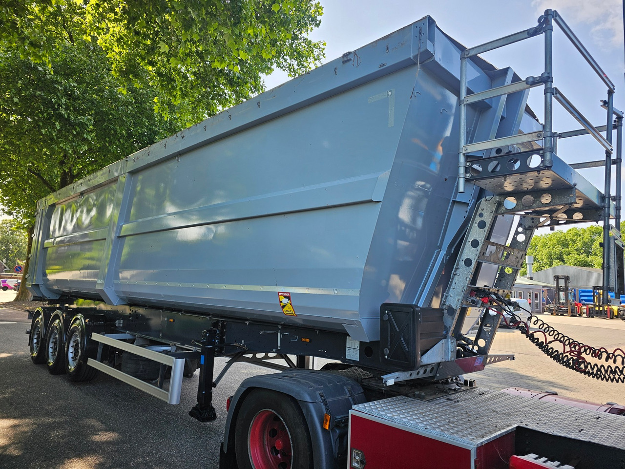 Schmitz SGF-S3 Scraptipper 55 M3 - Semireboque basculante: foto 3 Schmitz SGF-S3 Scraptipper 55 M3 - Semireboque basculante: foto 3