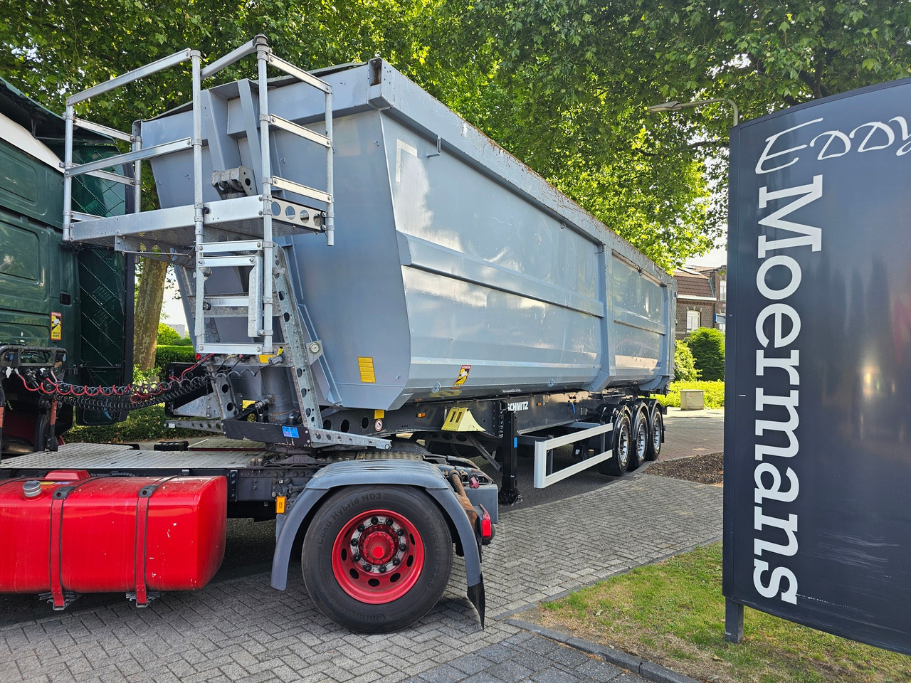 Schmitz SGF-S3 Scraptipper 55 M3 - Semireboque basculante: foto 1 Schmitz SGF-S3 Scraptipper 55 M3 - Semireboque basculante: foto 1