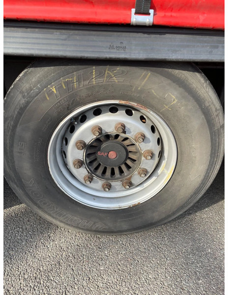 Kässbohrer Taut line XXL certificaat bij - Semi-reboque de lona: foto 4 Kässbohrer Taut line XXL certificaat bij - Semi-reboque de lona: foto 4