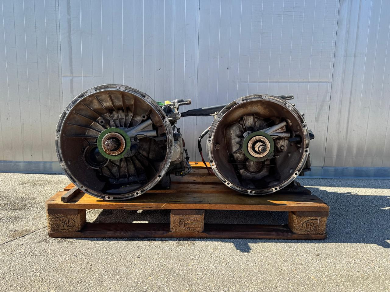 AUTOMATIC GEARBOX G56-6 & G85-6 MERCEDES ATEGO - Caixas de velocidade e peças: foto 2 AUTOMATIC GEARBOX G56-6 & G85-6 MERCEDES ATEGO - Caixas de velocidade e peças: foto 2