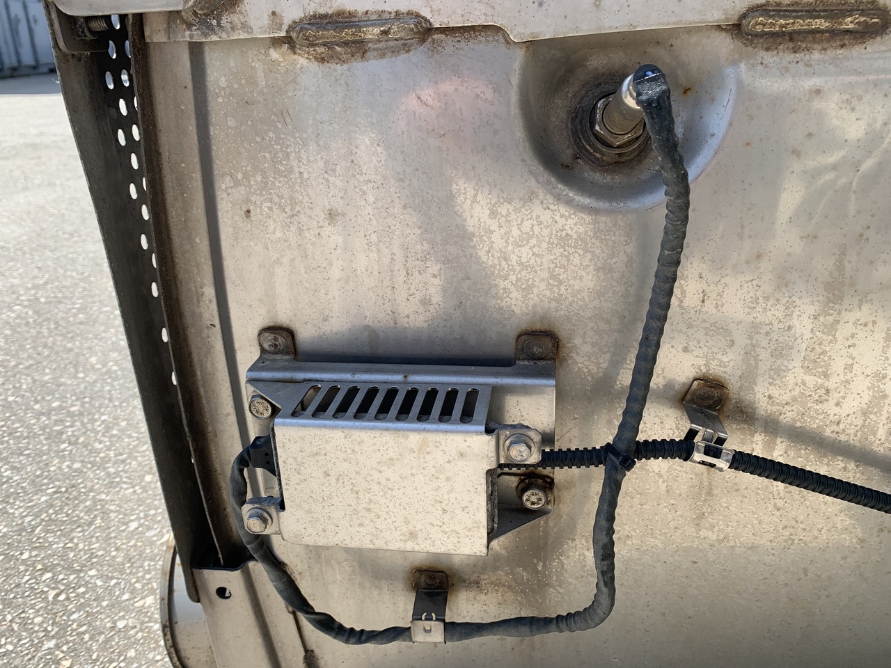 CATALYTIC CONVERTER 230L EURO 5 ACTROS MP3 - Conversor catalítico de Caminhão: foto 3 CATALYTIC CONVERTER 230L EURO 5 ACTROS MP3 - Conversor catalítico de Caminhão: foto 3