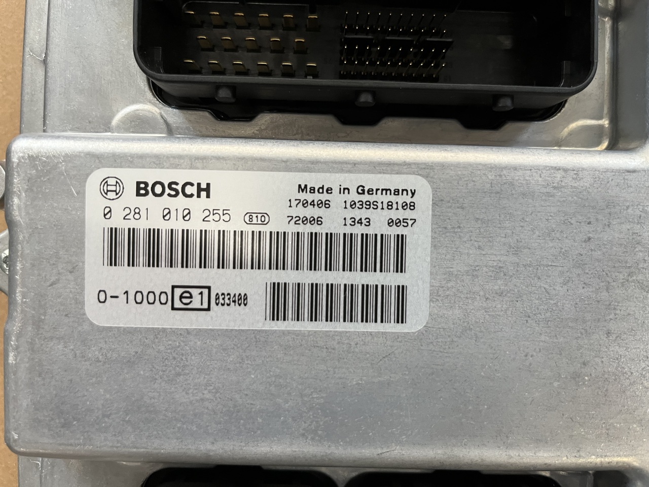 CONTROL UNIT MAN TGA 0281010255 - Centralina electrónica de Caminhão: foto 2 CONTROL UNIT MAN TGA 0281010255 - Centralina electrónica de Caminhão: foto 2