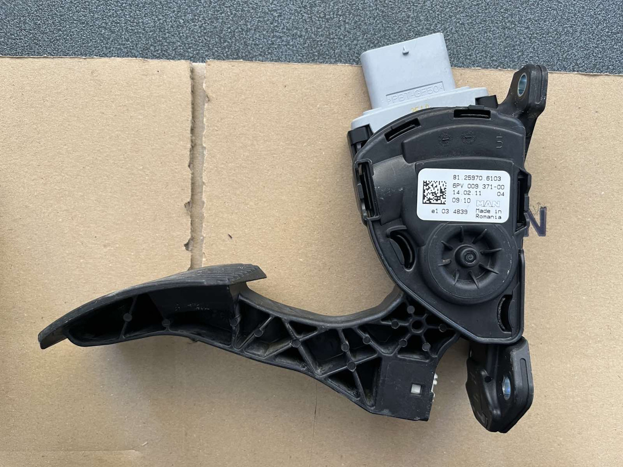 Peças de freio de Caminhão FOOT BRAKE VALVE ELECTRONIC BRAKE SYSTEM MAN TGM-TGL: foto 11